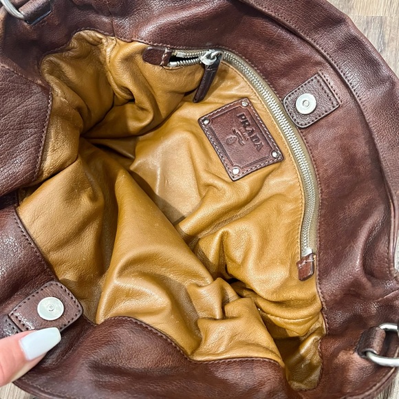 Authentic Prada tote bag for sale - Picture 10 of 15